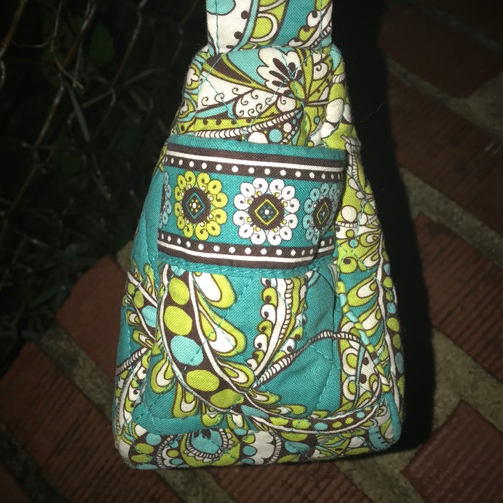 Vera Bradley - Picture 3 of 7